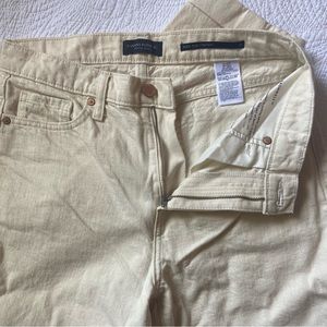 Banana republic high rise straight jean • 29L • ecru • premium denim